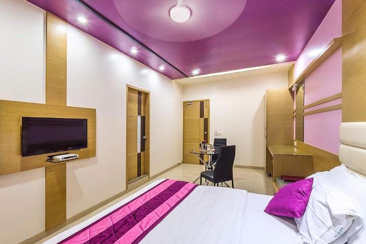 호텔 코로나 Bharuch 외부 사진