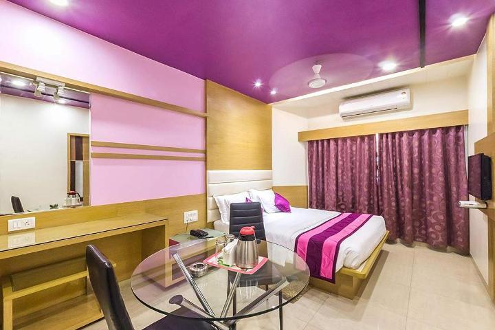 호텔 코로나 Bharuch 외부 사진